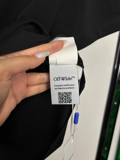 Off-White black t-shirt oversized   code no1