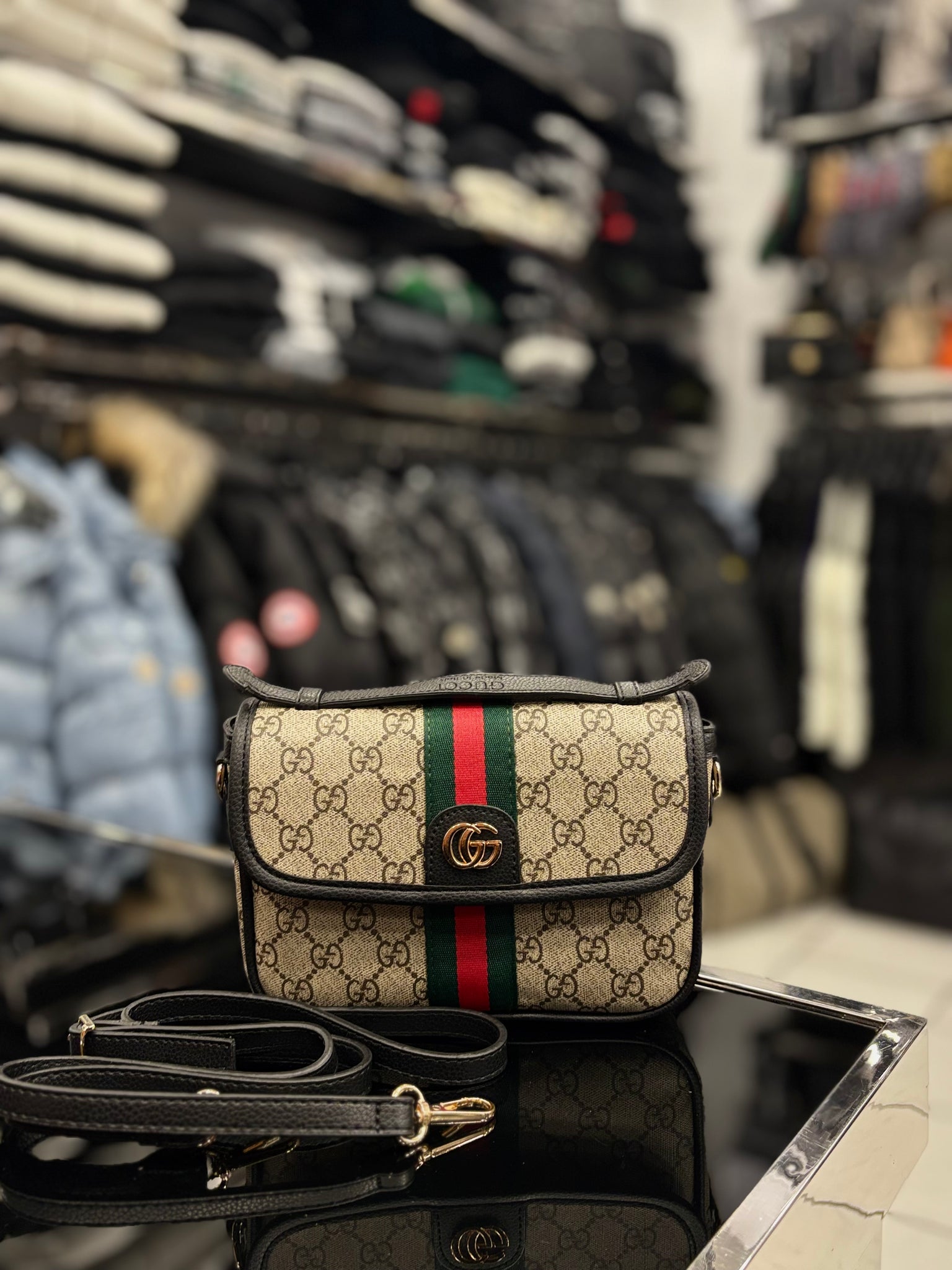 Gucci Ophidia GG Supreme black bag