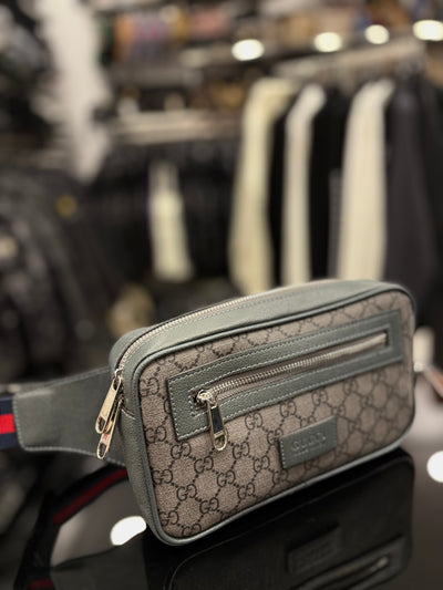 Gucci GG Supreme grey bag