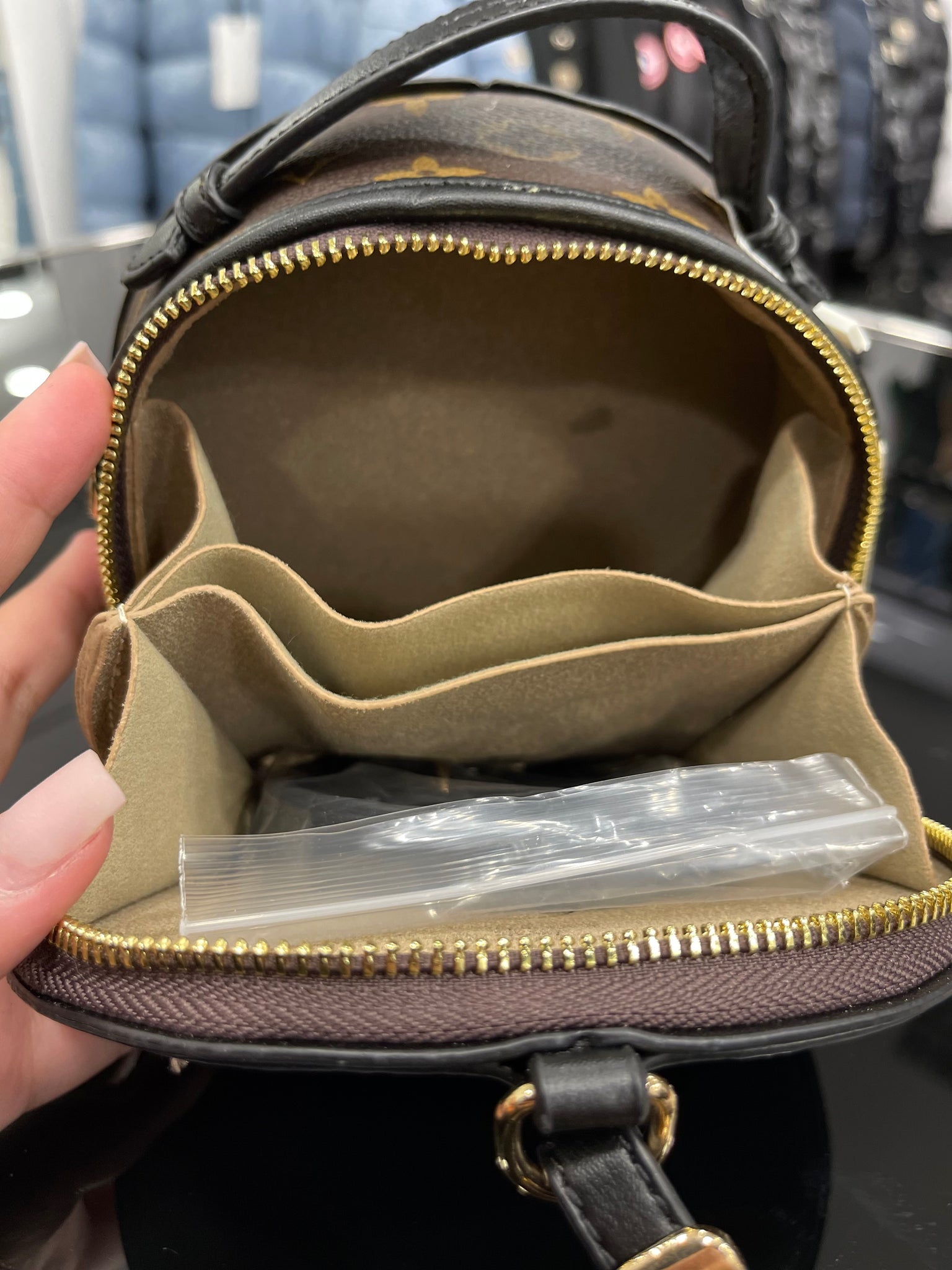 Louis Vuitton mini boite chateau monogram bag