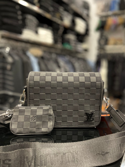 Louis Vuitton ώμου/χιαστί black bag