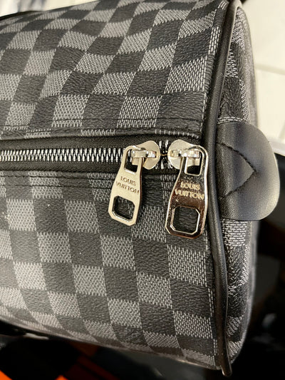 Σάκος ταξιδιού Louis Vuitton grey/black