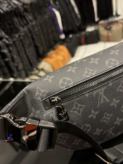 Louis Vuitton Discovery Bumbag Monogram Eclipse