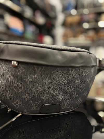 Louis Vuitton Discovery Bumbag Monogram Eclipse