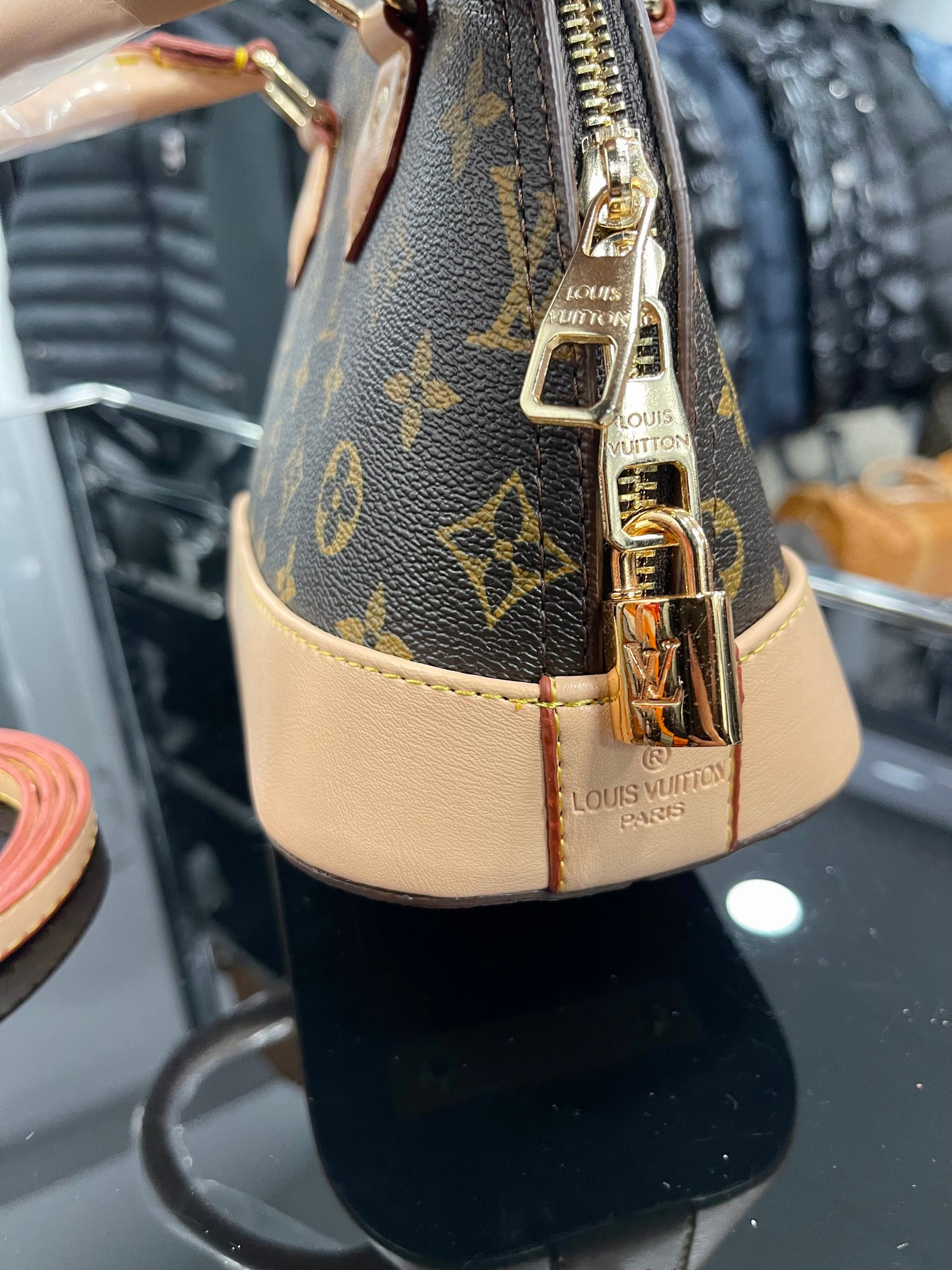 Louis Vuitton Alma BB monogram Bag