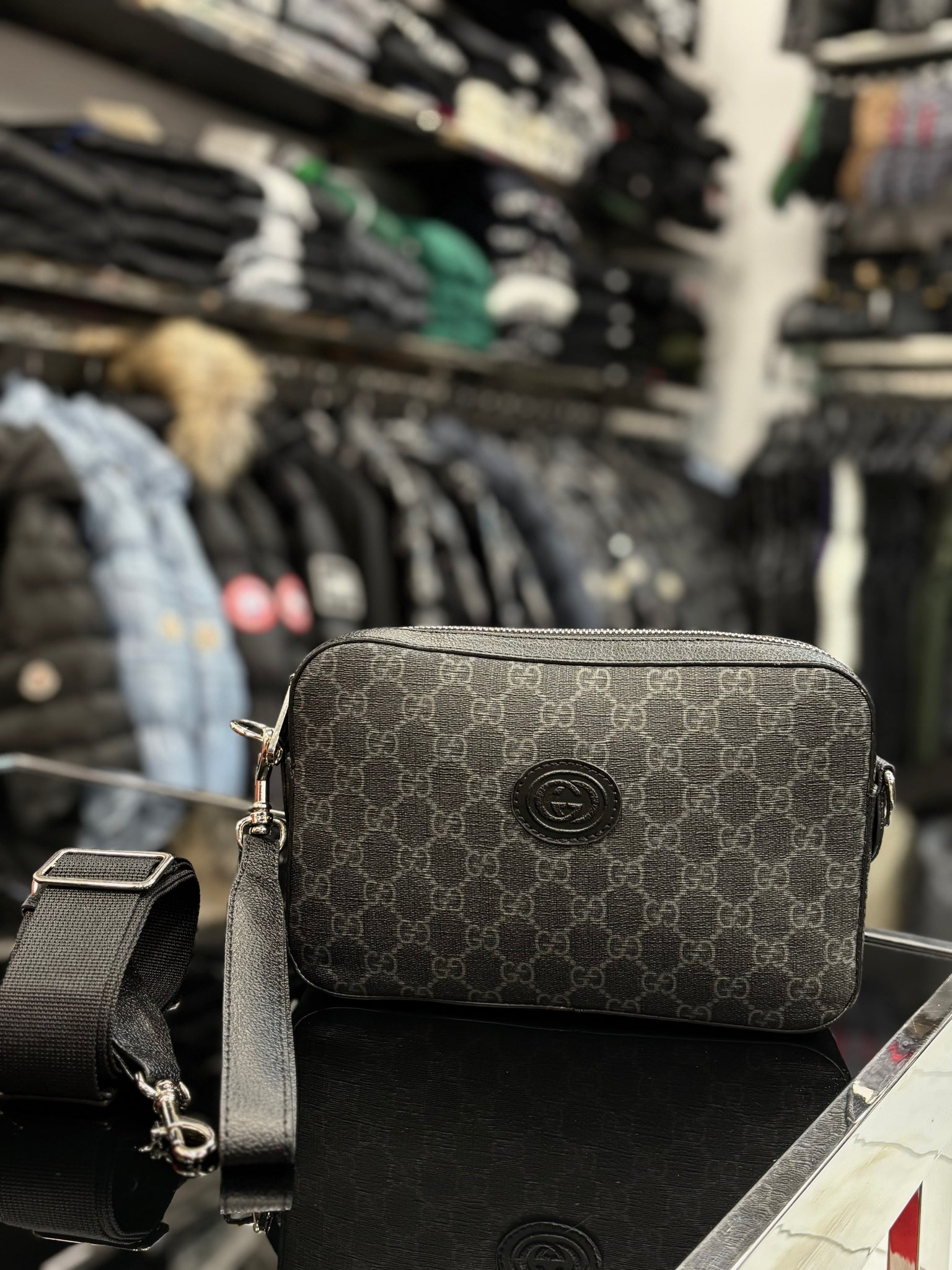 Gucci GG Supreme
