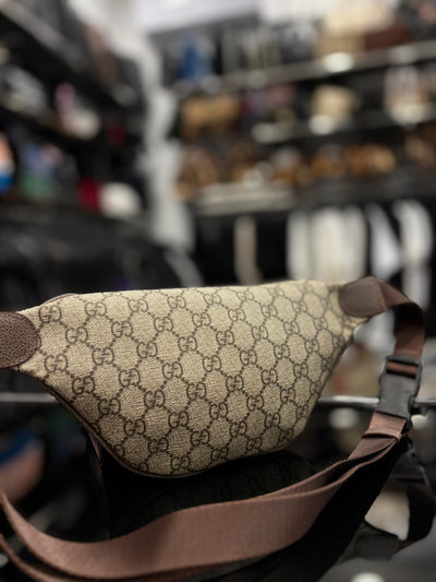Gucci GG Supreme waist brown bag