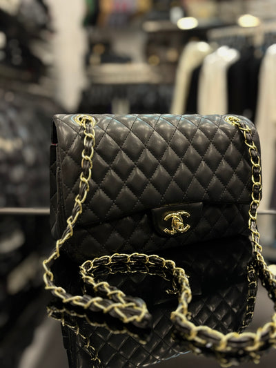 Classic Chanel Black bag medium size