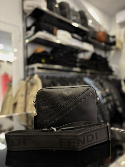Fendi black τσαντάκι ώμου/χιαστί