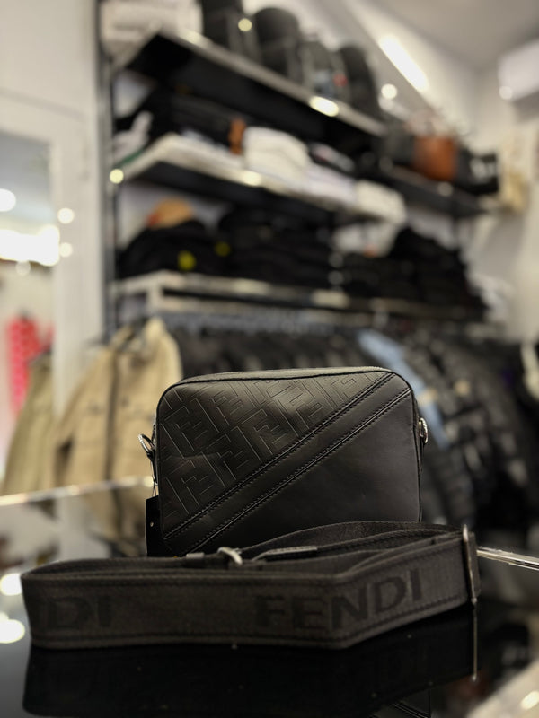 Fendi black τσαντάκι ώμου/χιαστί