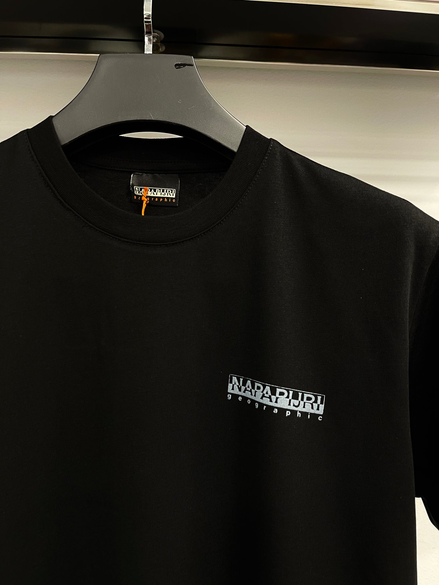 Napapijri geographic black T-shirt