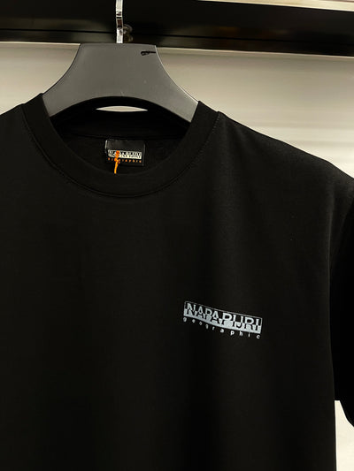 Napapijri geographic black T-shirt