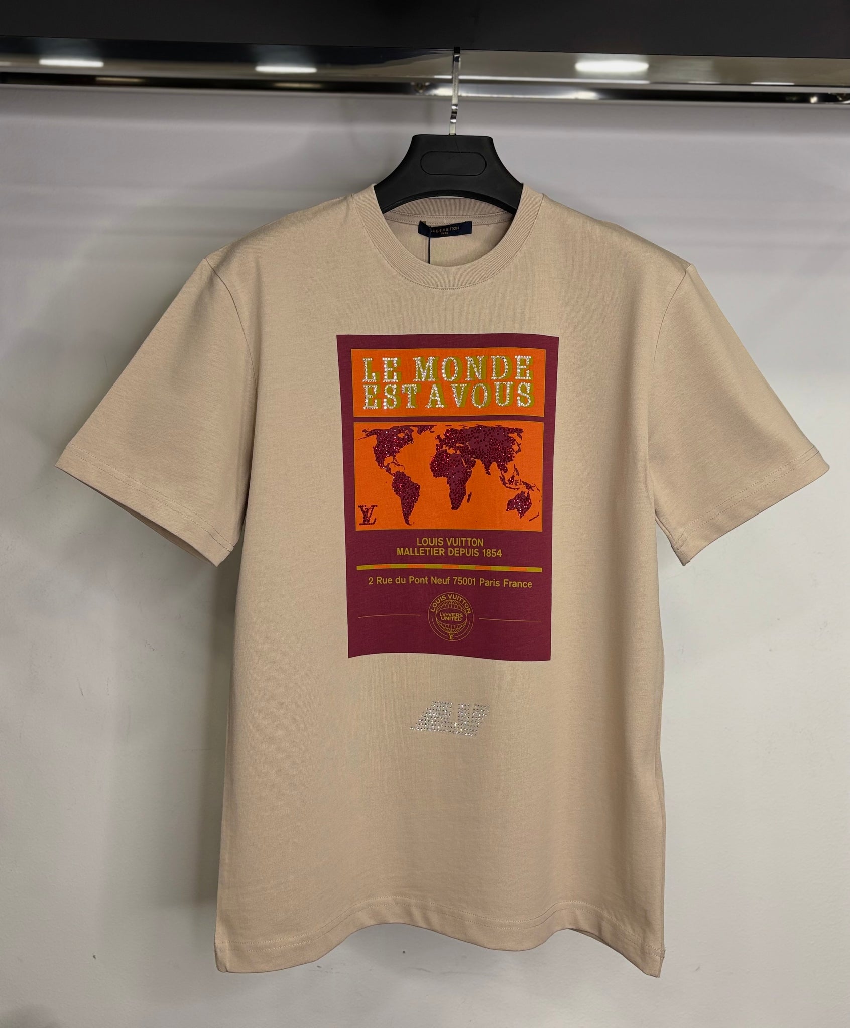 Louis Vuitton beige t-shirt code no1