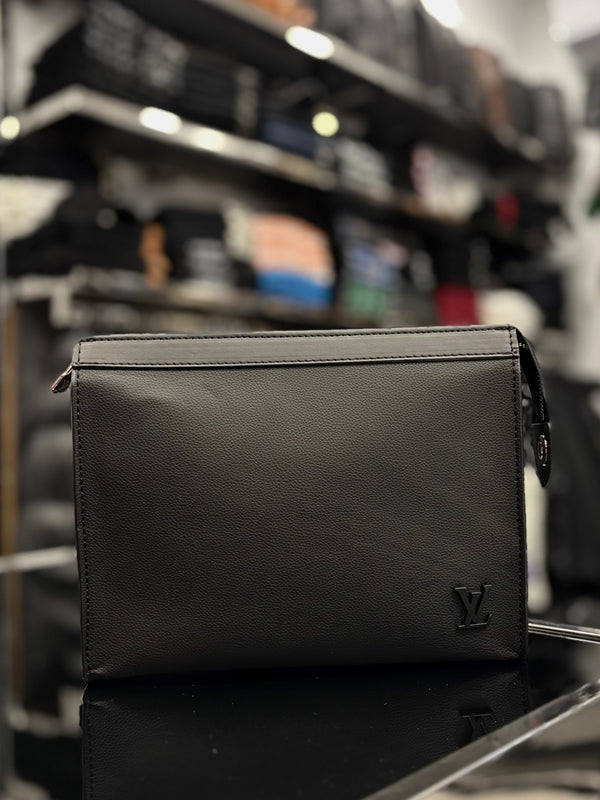 Louis Vuitton Boarding Messenger