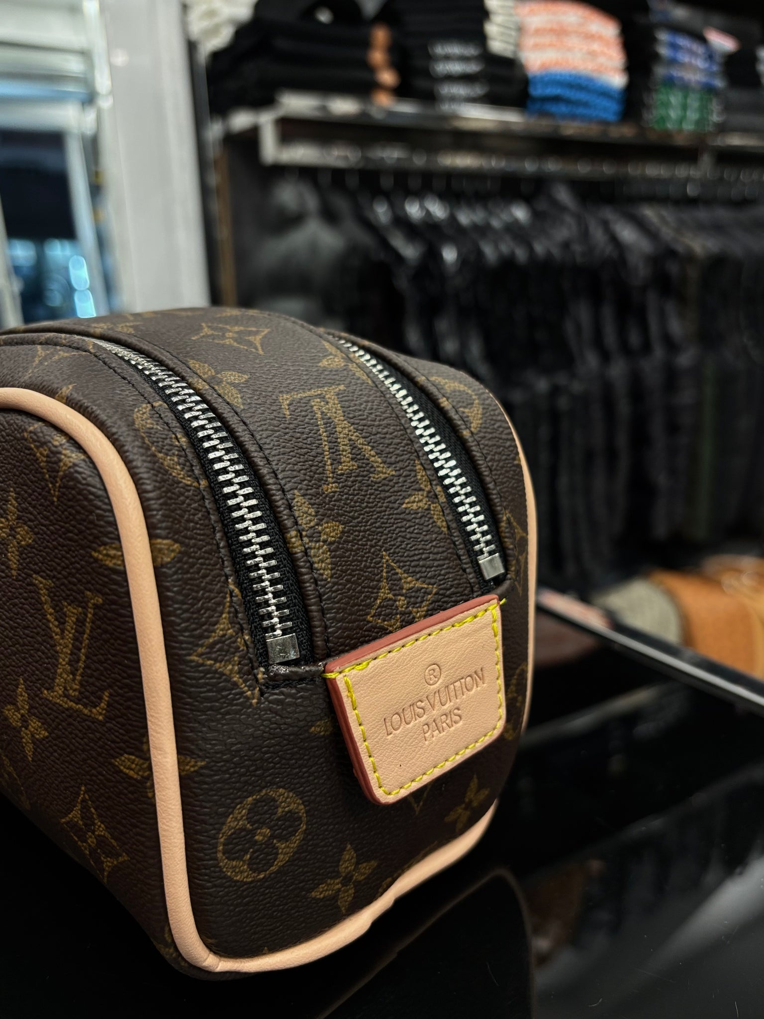 Louis Vuitton Dopp Kit