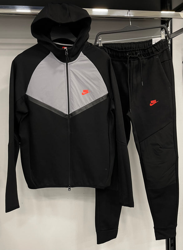 Nike Tech Fleece tracksuit black gray
