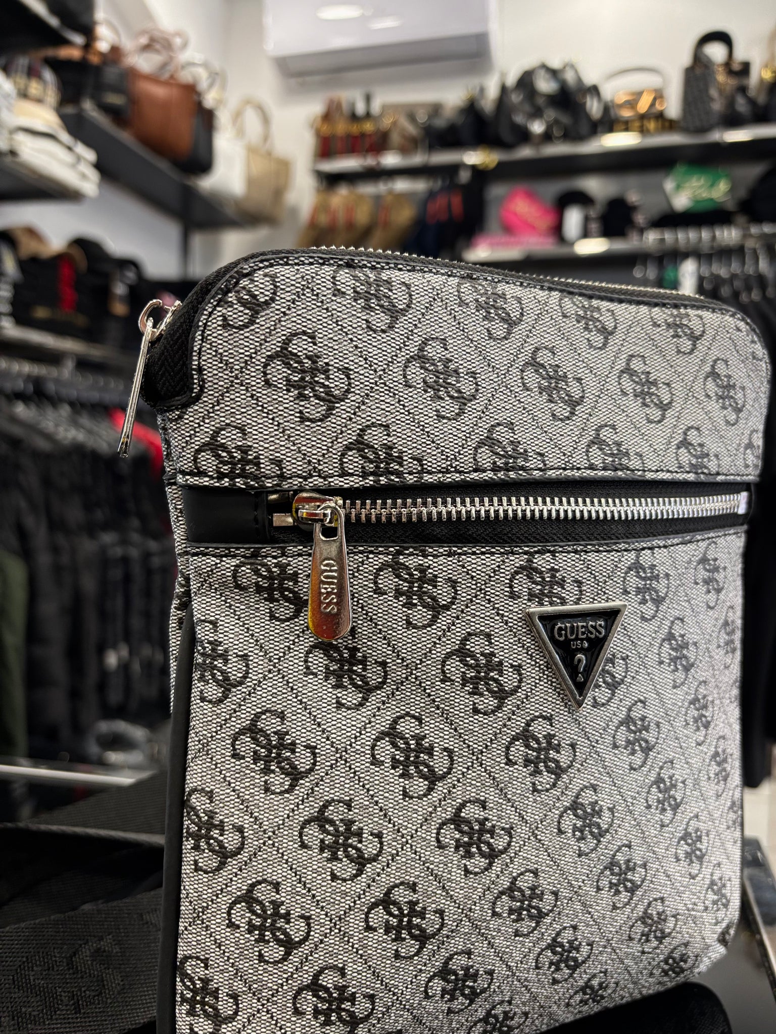 Guess Grey bag ώμου/χιαστί