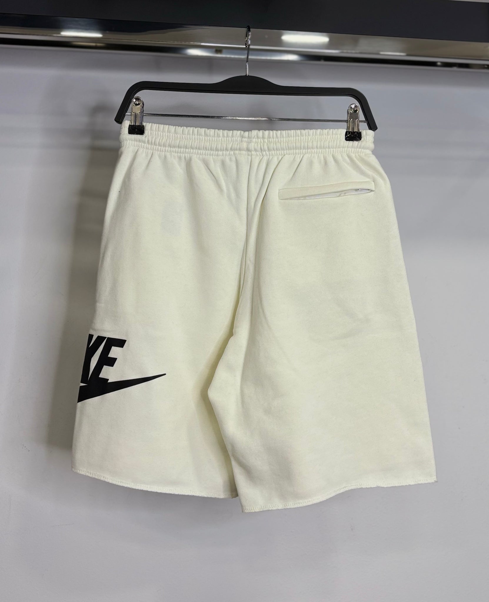 Nike Βερμούδα