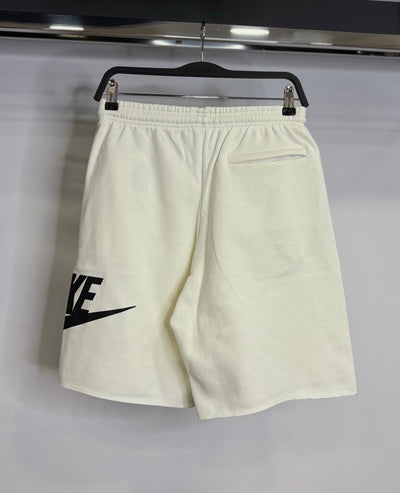 Nike Βερμούδα