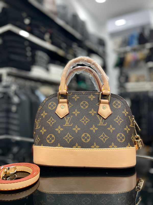 Louis Vuitton Alma BB monogram Bag