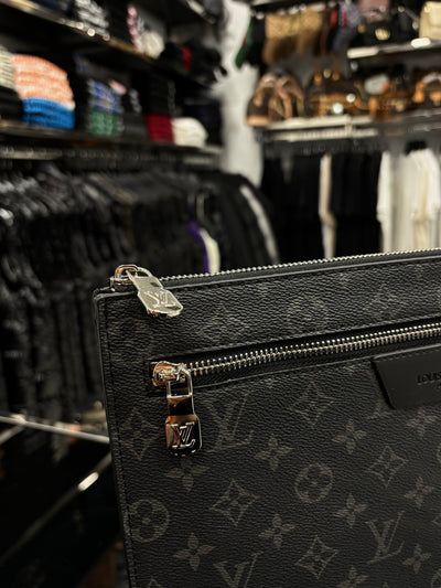 Louis Vuitton Pochette To-Go black bag