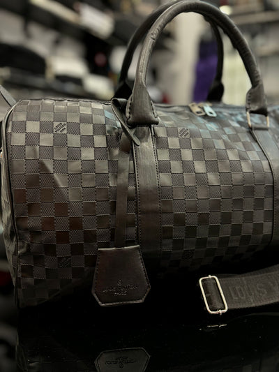Σάκος ταξιδιού Louis Vuitton Black