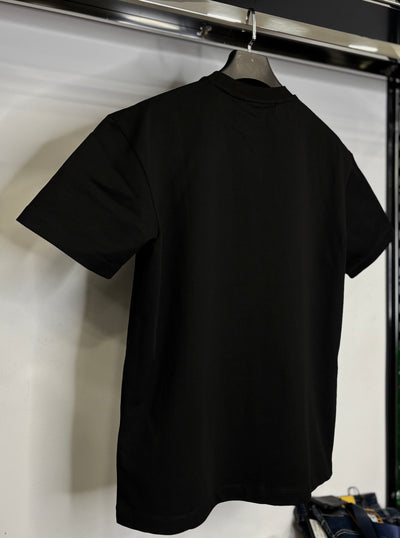 Boss black t-shirt code