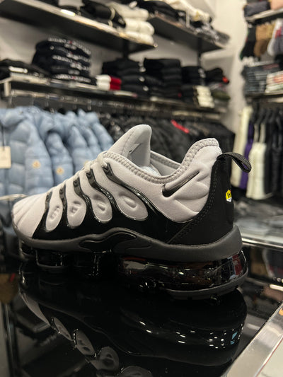 Air Vapormax Plus “Grey”